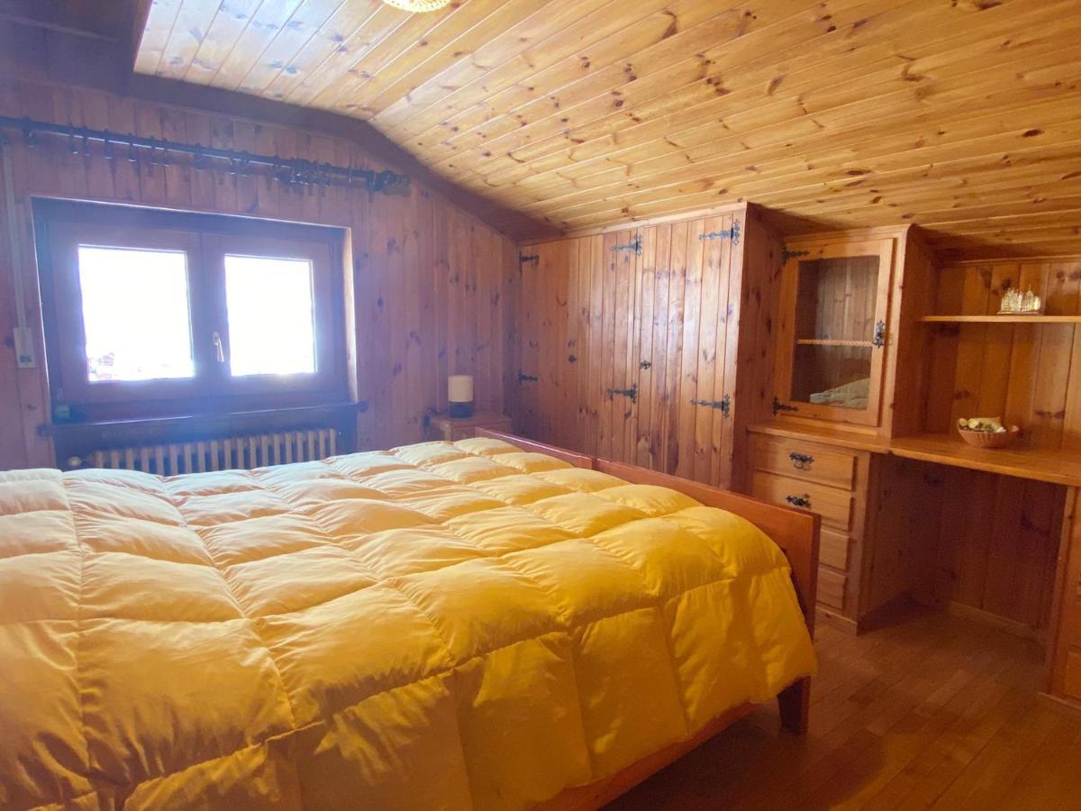 La Rondine - Appartamento Panoramico 6 Posti Letto In Villetta Champoluc Exterior photo